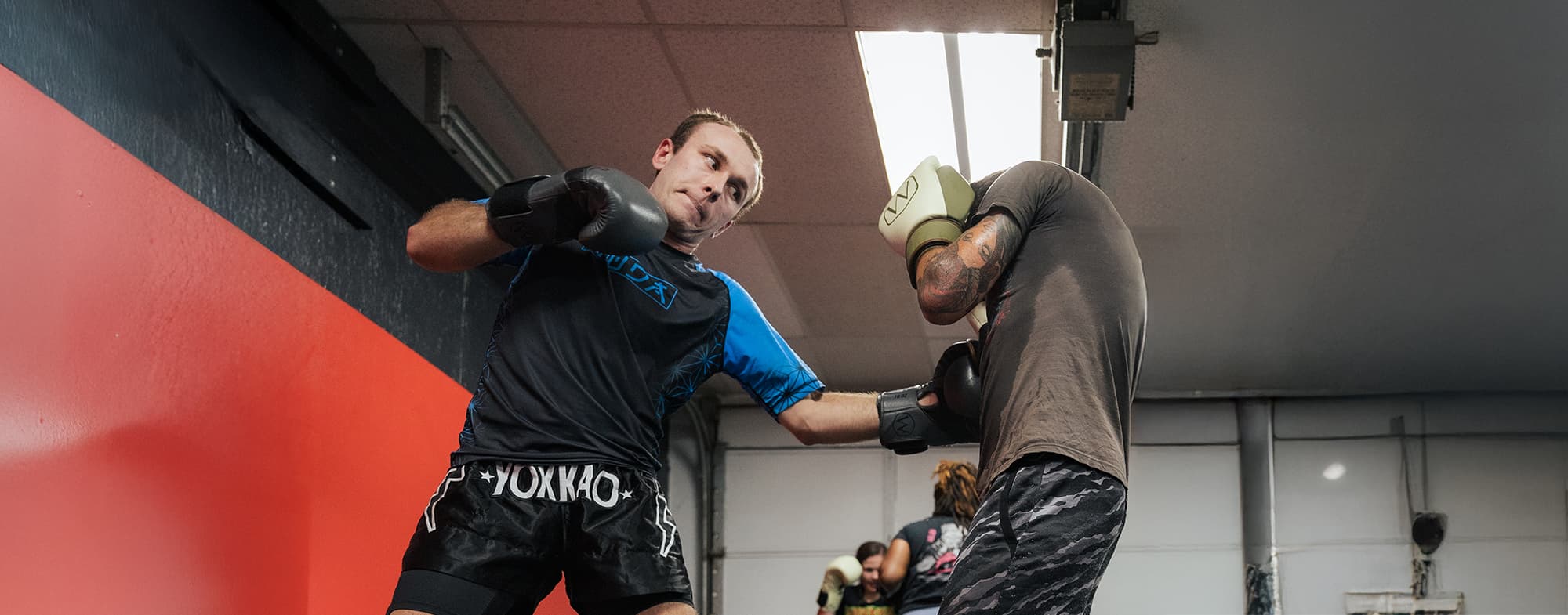 Muay Thai vs Kickboxing: What's the Difference?
